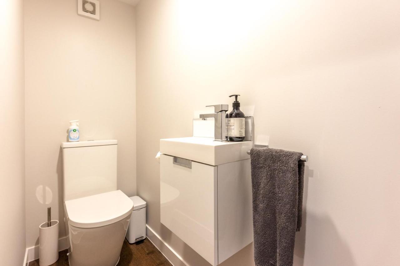 Hampton Court Hotel Oneroa Екстериор снимка
