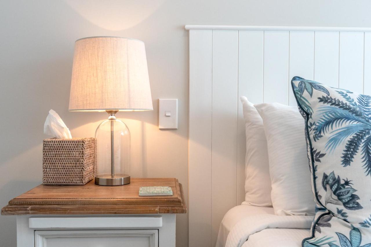 Hampton Court Hotel Oneroa Екстериор снимка